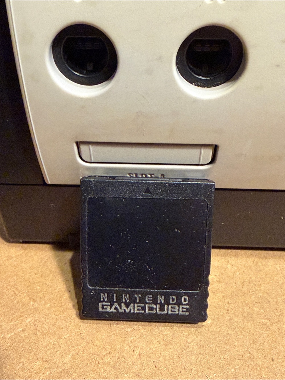 Nintendo GameCube Console. All wires included. 2 controllers. 1 Memory card. - Picture 7 of 8
